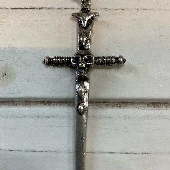 Unisex Silver Tone Goth Punk Skull & Dagger Dangle Earring - Picture 7 of 8